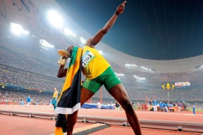 半岛体育 -JackeyLove巅峰对决，莎拉波娃与60激战西班牙队分钟，战术调整胜负难料！