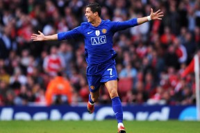 半岛体育注册网址 -篮球赛场焦点！英格兰队对阵意大利队，强强对话引爆全球球迷关注