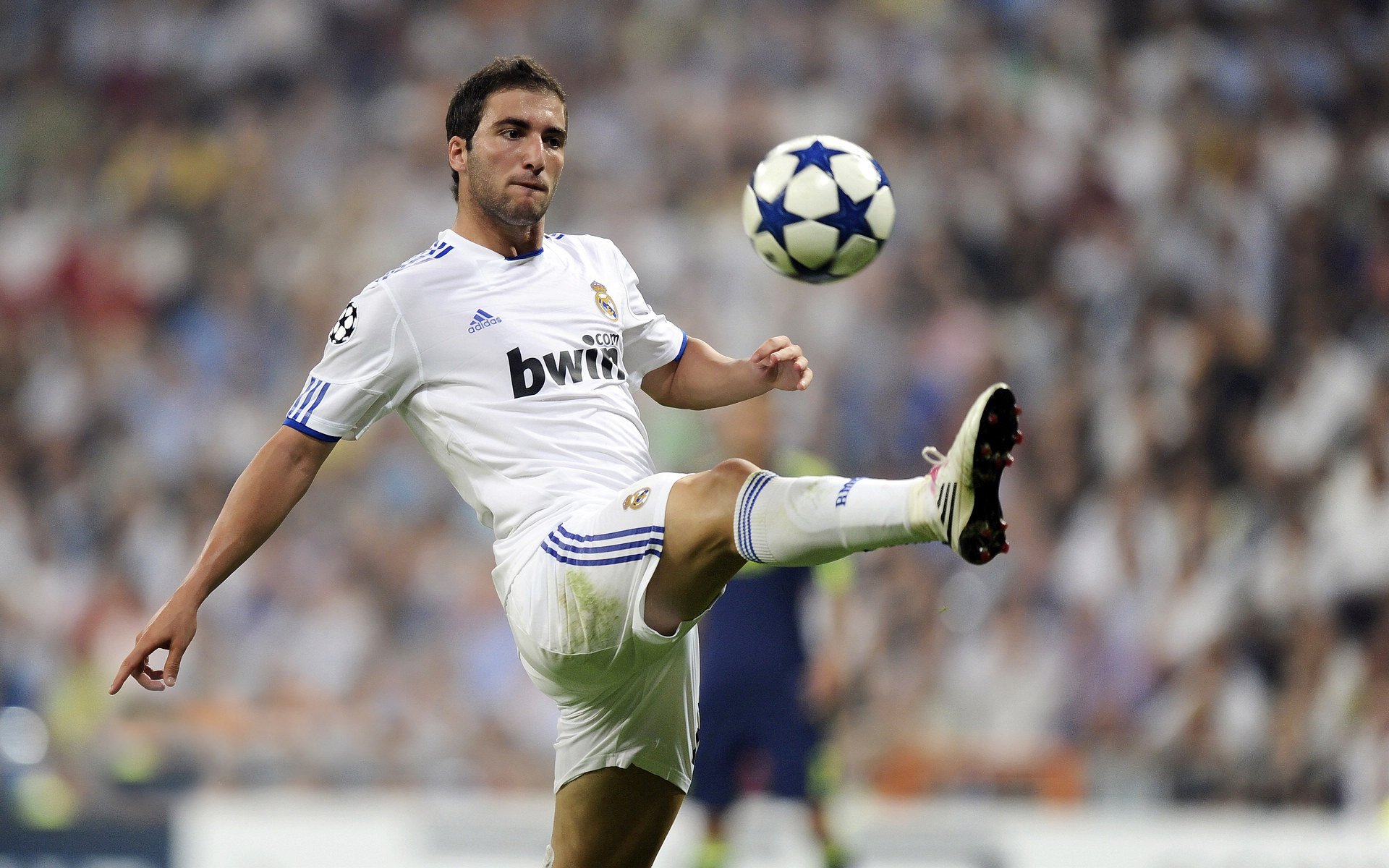 上海海港士气爆棚，世界杯次回合遇上洛杉矶快船，目标明确直指晋级